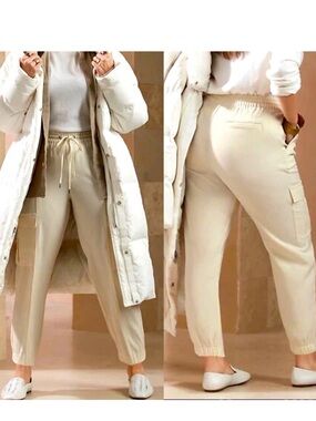 Banana Republic | BR SPORT Performance Cargo Jogger Pants Womens XL Cream